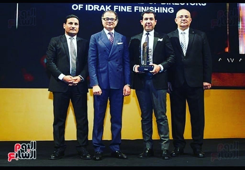 IDRAK's board of directors receiving the BT100 Award, 2020